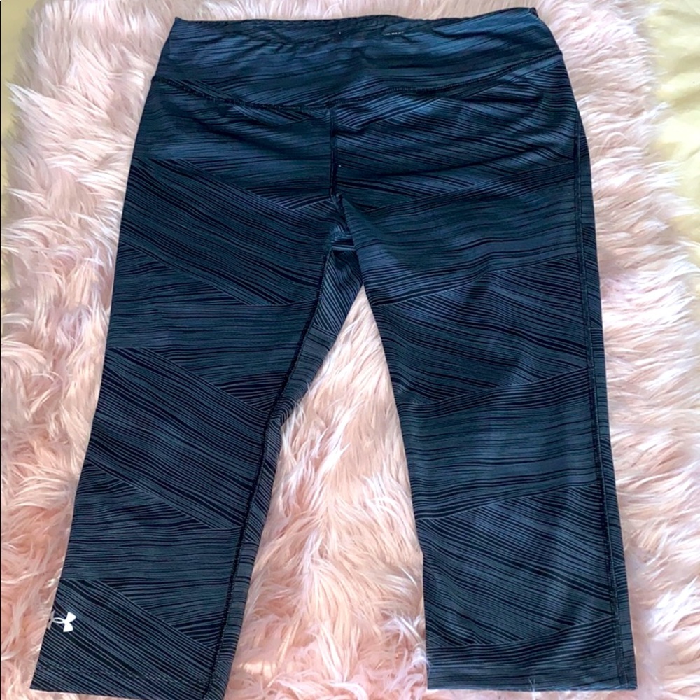 Under armor cropped leggings